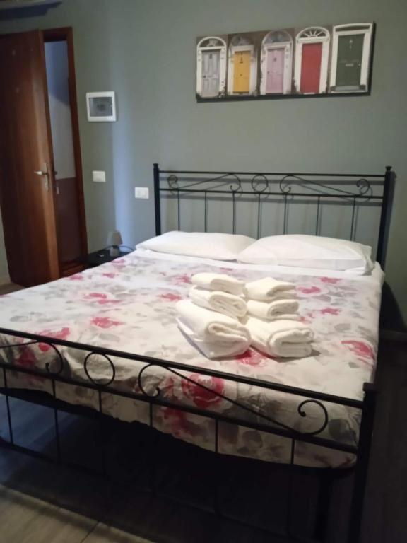 Hotel D 2 Non Accettiamo Franciesi Парма Екстериор снимка
